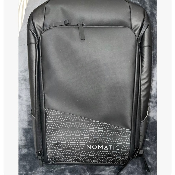 Other - Nomatic Everday Backpack. NEW Great For Gift.